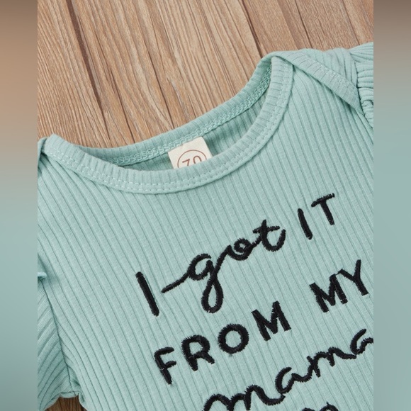 🧨NEW Baby Graphic Bodysuit & Floral, Ruffle Bloomers & headband. 6-9 mos - Picture 6 of 12